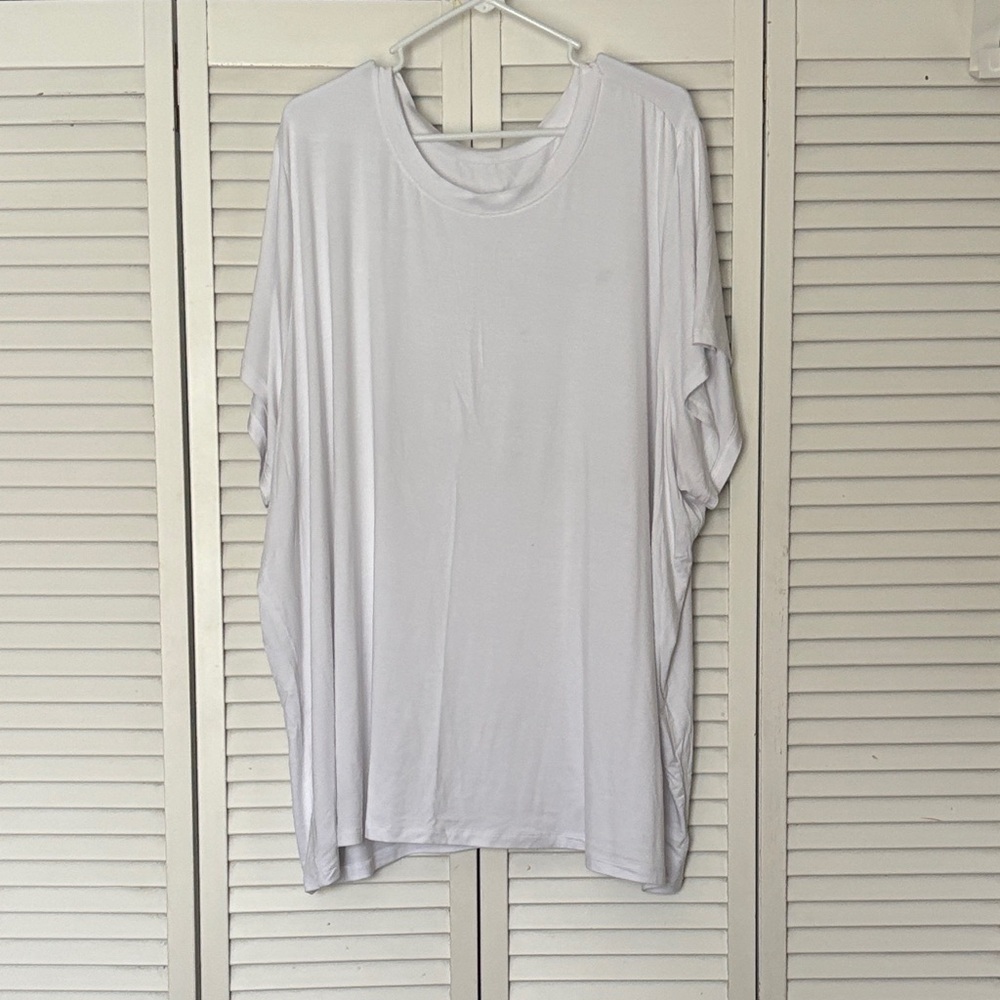 Torrid Soft White Short Sleeve Tee